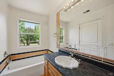 18057 Spyglass Road, Hidden Valley Lake, CA 95467 - Photo 16