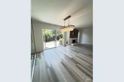 135 Nantucket Cove, San Rafael, CA 94901 - Photo 6