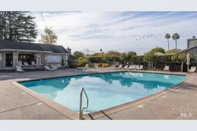 135 Nantucket Cove, San Rafael, CA 94901 - Photo 22