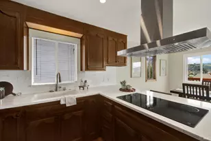 921 W K St, Benicia, CA 94510 - Photo 18