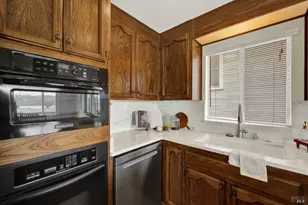 921 W K St, Benicia, CA 94510 - Photo 20