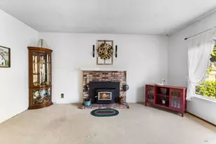 1172 Cayetano Dr, Napa, CA 94559 - Photo 12