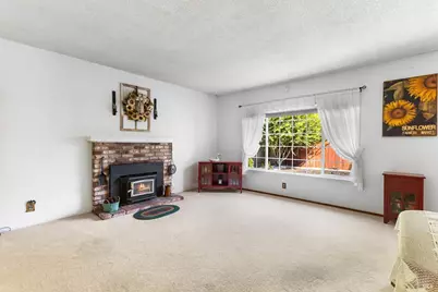 1172 Cayetano Drive, Napa, CA 94559 - Photo 10