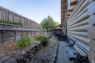 2260 Oriole Ln, Willits, CA 95490 - Photo 8