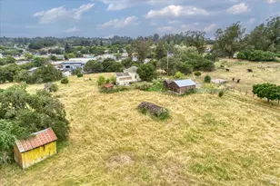 195 Cinnabar Ave, Petaluma, CA 94952 - Photo 2
