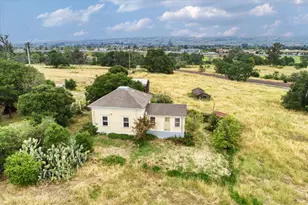 195 Cinnabar Ave, Petaluma, CA 94952 - Photo 1
