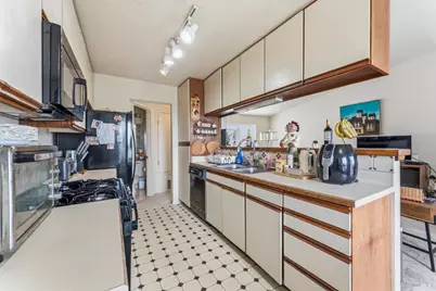 61 Anair Way, Oakland, CA 94605 - Photo 12