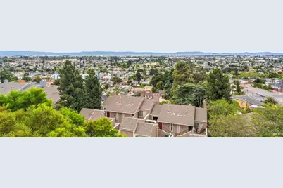 61 Anair Way, Oakland, CA 94605 - Photo 16