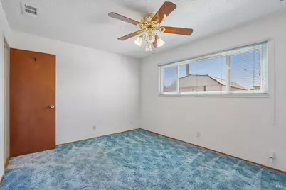 331 E Pacific Avenue, Fairfield, CA 94533 - Photo 32