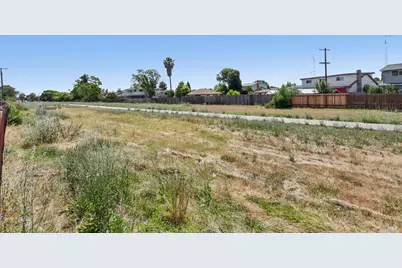 331 E Pacific Avenue, Fairfield, CA 94533 - Photo 52