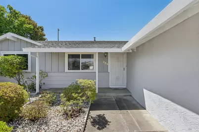 331 E Pacific Avenue, Fairfield, CA 94533 - Photo 2