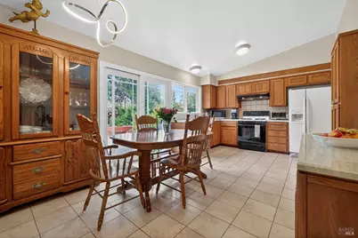 1435 Ivy Lane, Petaluma, CA 94954 - Photo 8