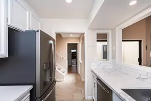 27 Fountain Grove Cir, Napa, CA 94558 - Photo 22