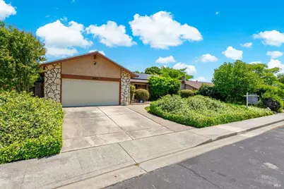 3012 Chestnut Court, Fairfield, CA 94533 - Photo 2