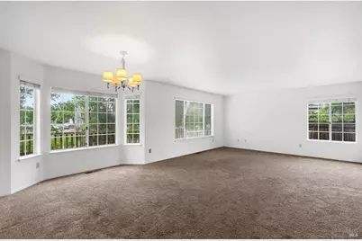 2319 Jennings Avenue, Santa Rosa, CA 95401 - Photo 2