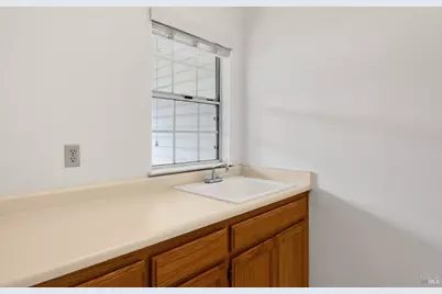 2319 Jennings Avenue, Santa Rosa, CA 95401 - Photo 26