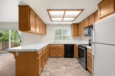 2319 Jennings Avenue, Santa Rosa, CA 95401 - Photo 10