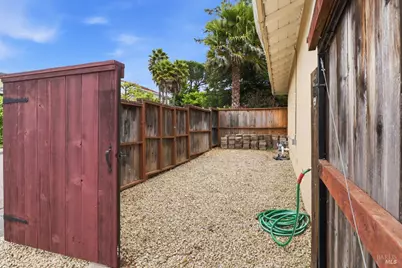 288 San Carlos Way, Novato, CA 94945 - Photo 30