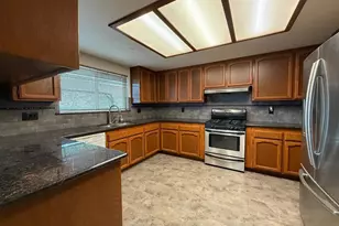 920 Crestmont Dr, Angwin, CA 94508 - Photo 2