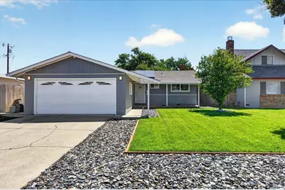 366 Trinity Drive, Vacaville, CA 95687 - Photo 2