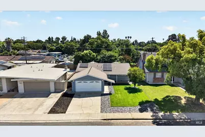 366 Trinity Drive, Vacaville, CA 95687 - Photo 4