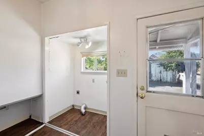 19390 Orange Avenue, Sonoma, CA 95476 - Photo 32