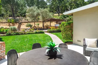 613 Rowland Boulevard, Novato, CA 94947 - Photo 52