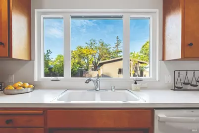 312 N Jefferson Street, Cloverdale, CA 95425 - Photo 8