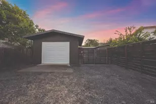 312 N Jefferson St, Cloverdale, CA 95425 - Photo 24