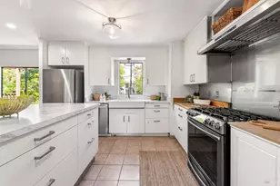 304 Zion Ct, San Rafael, CA 94903 - Photo 8