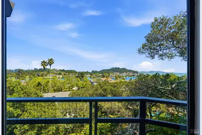 81 Peacock Drive, San Rafael, CA 94901 - Photo 16