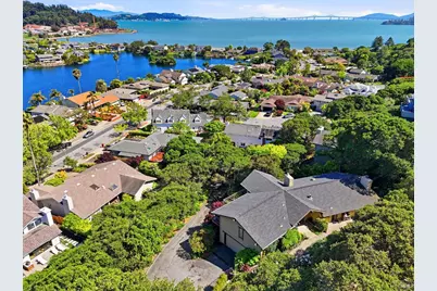 81 Peacock Drive, San Rafael, CA 94901 - Photo 2