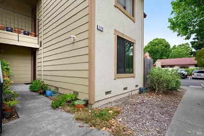 126 Park Place Drive, Petaluma, CA 94954 - Photo 2