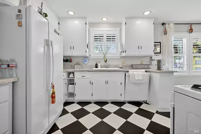1832 Wright Street, Santa Rosa, CA 95404 - Photo 6
