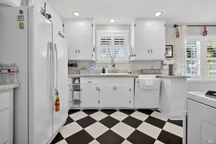 1832 Wright St, Santa Rosa, CA 95404 - Photo 6