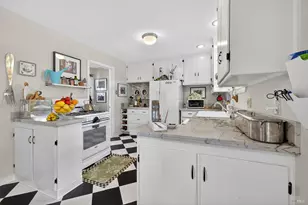 1832 Wright St, Santa Rosa, CA 95404 - Photo 4