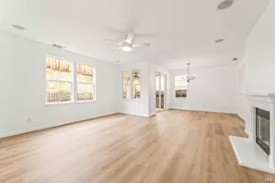 8364 Bennington Ct, Vallejo, CA 94591 - Photo 14