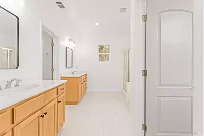 8364 Bennington Court, Vallejo, CA 94591 - Photo 38