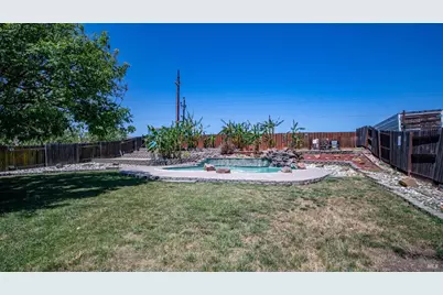 655 W Creekside Circle, Dixon, CA 95620 - Photo 28