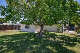 655 W Creekside Cir, Dixon, CA 95620 - Photo 34