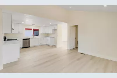 1821 Strasbourg Lane, Antioch, CA 94509 - Photo 22