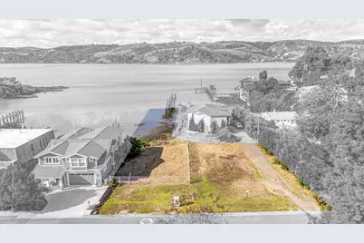 708 W I Street, Benicia, CA 94510 - Photo 2