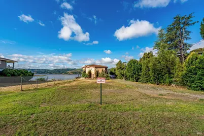 708 W I Street, Benicia, CA 94510 - Photo 4