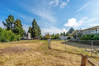 708 W I Street, Benicia, CA 94510 - Photo 12