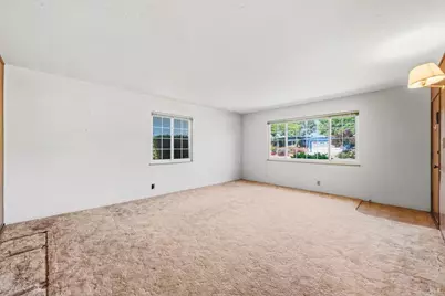 213 Hemlock Street, Vacaville, CA 95688 - Photo 12