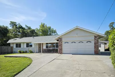 14 Angelica Court, Novato, CA 94947 - Photo 2