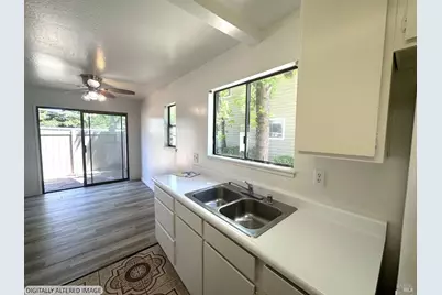 2123 W Steele Lane, Santa Rosa, CA 95403 - Photo 6