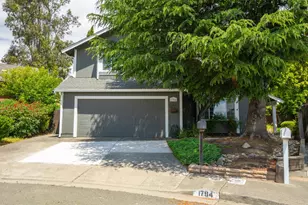 1794 Ellie Ct, Benicia, CA 94510 - Photo 2