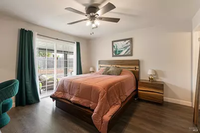 319 Brookdale Drive, Vacaville, CA 95687 - Photo 32