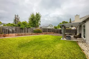 319 Brookdale Dr, Vacaville, CA 95687 - Photo 42